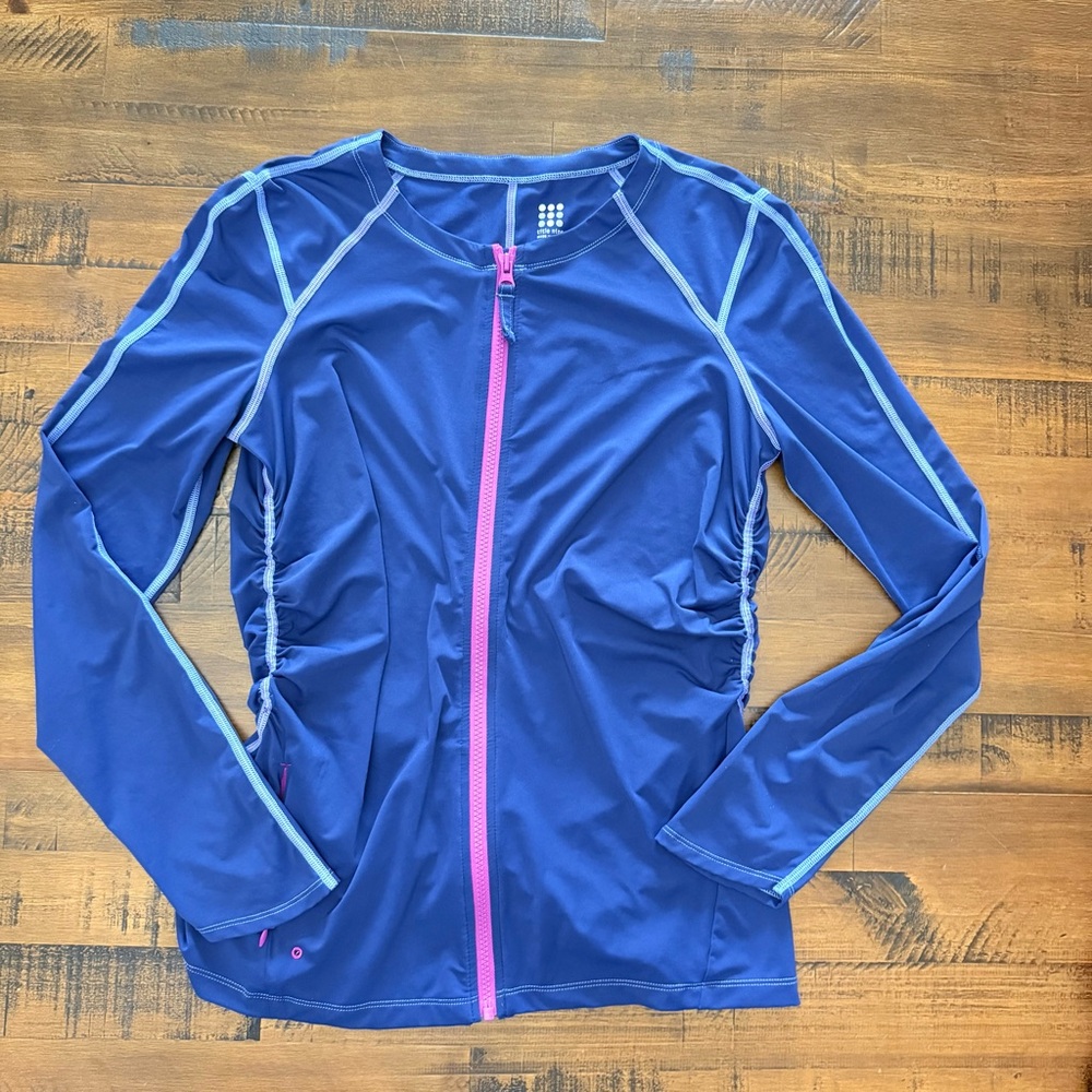 Title Nine Navy Blue Long Sleeve Zip Rash Guard with Pink Zipper